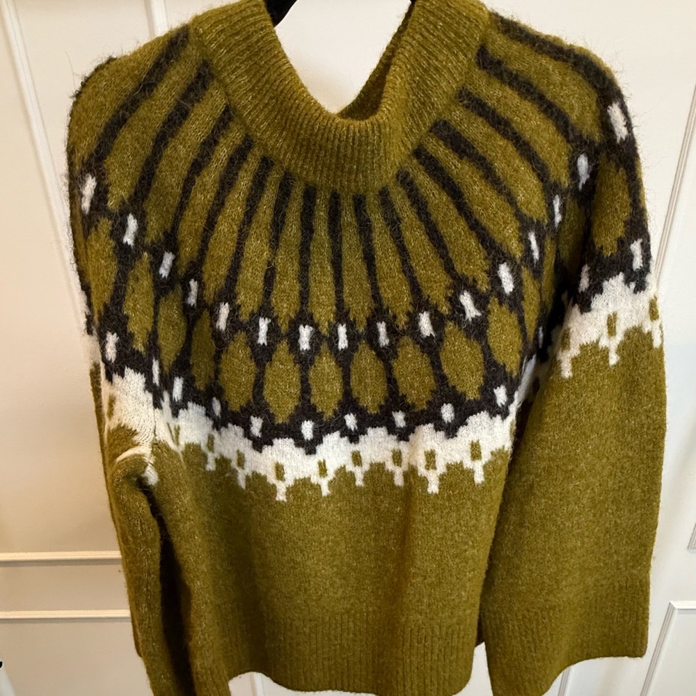 Banana Republic Green and Black Crew Neck Sweater